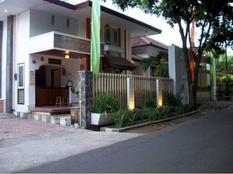 Family Hotel Gradia 1 Batu  Exteriör bild